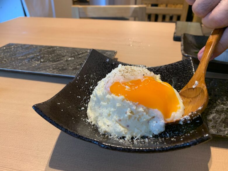 ポテトサラダ(温玉とチーズ)